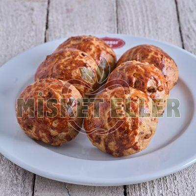 YUVARLAK PARÇA CEVİZLİ AMASYA ÇÖREĞİ